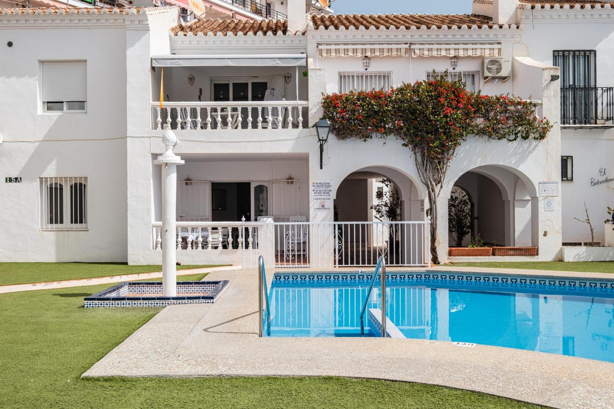 Bright Spacious 1 Bed Apartment Nerja Eksteriør bilde