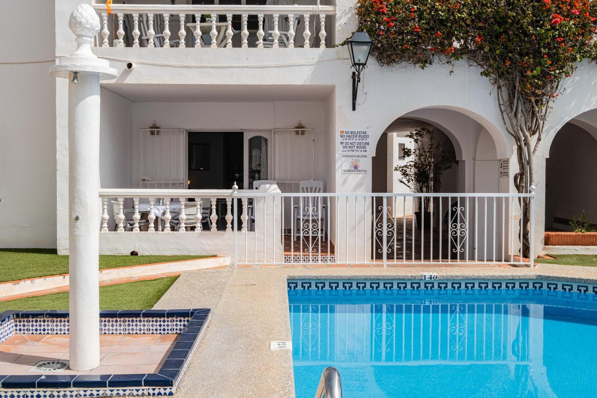Bright Spacious 1 Bed Apartment Nerja Eksteriør bilde